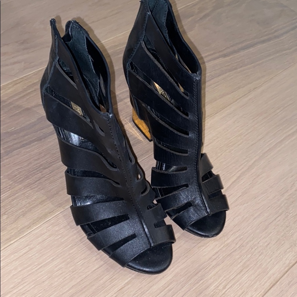 BCBG heels